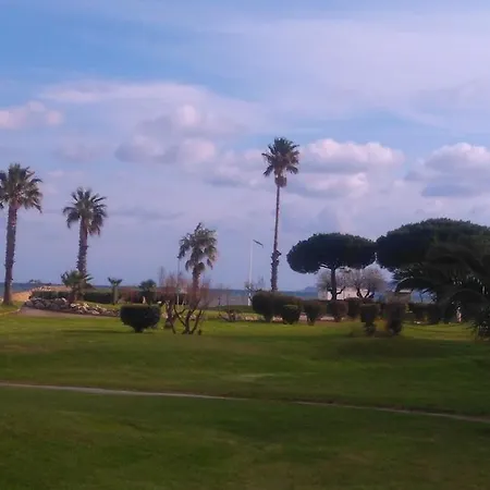 Maison T4 Avec Jardin A 300 M De La Holiday home *