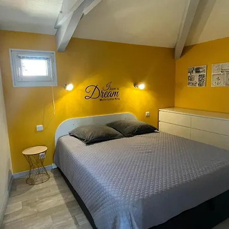 Maison T4 Avec Jardin A 300 M De La * לה-לונד-לה-מורה