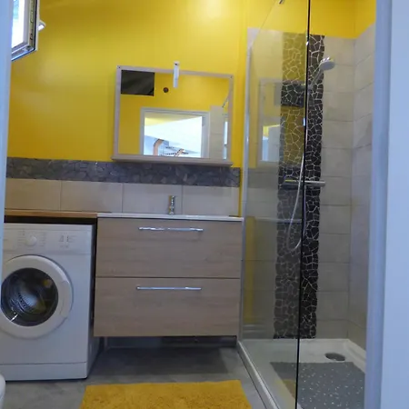 Maison T4 Avec Jardin A 300 M De La בית נופש